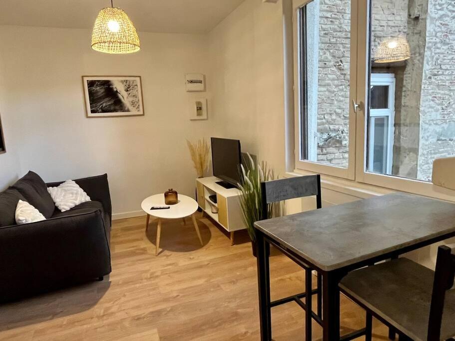 Appartement Cosy Plein Centre 두에 외부 사진